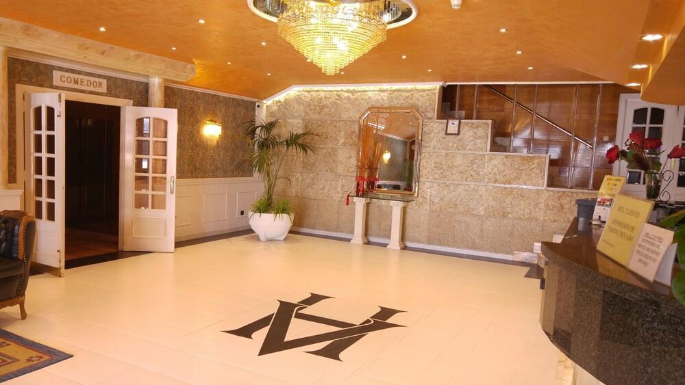 Hotel Verona Puertollano Bagian luar foto