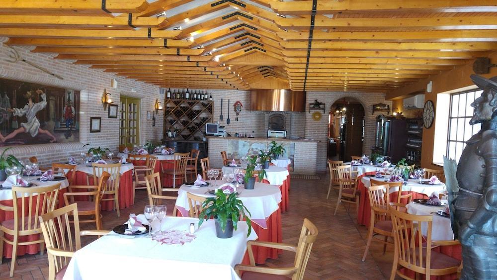 Hotel Verona Puertollano Bagian luar foto