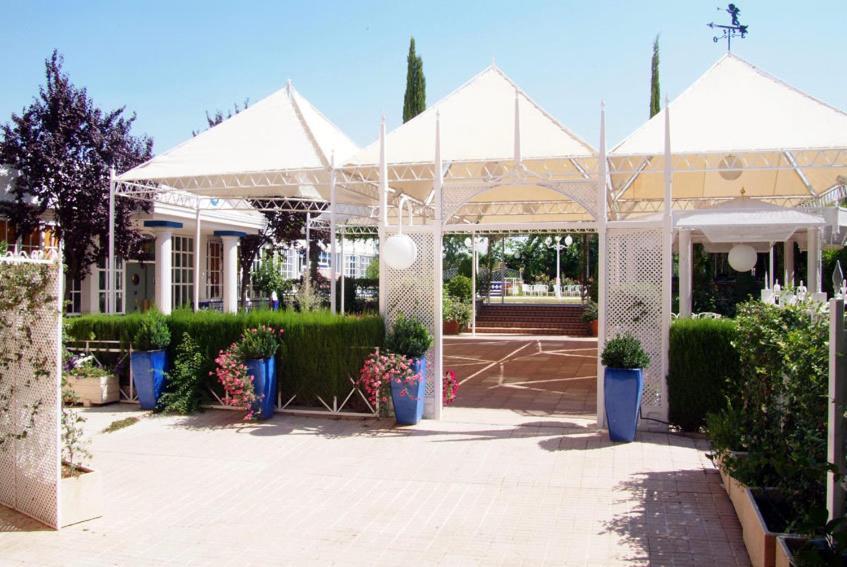 Hotel Verona Puertollano Bagian luar foto