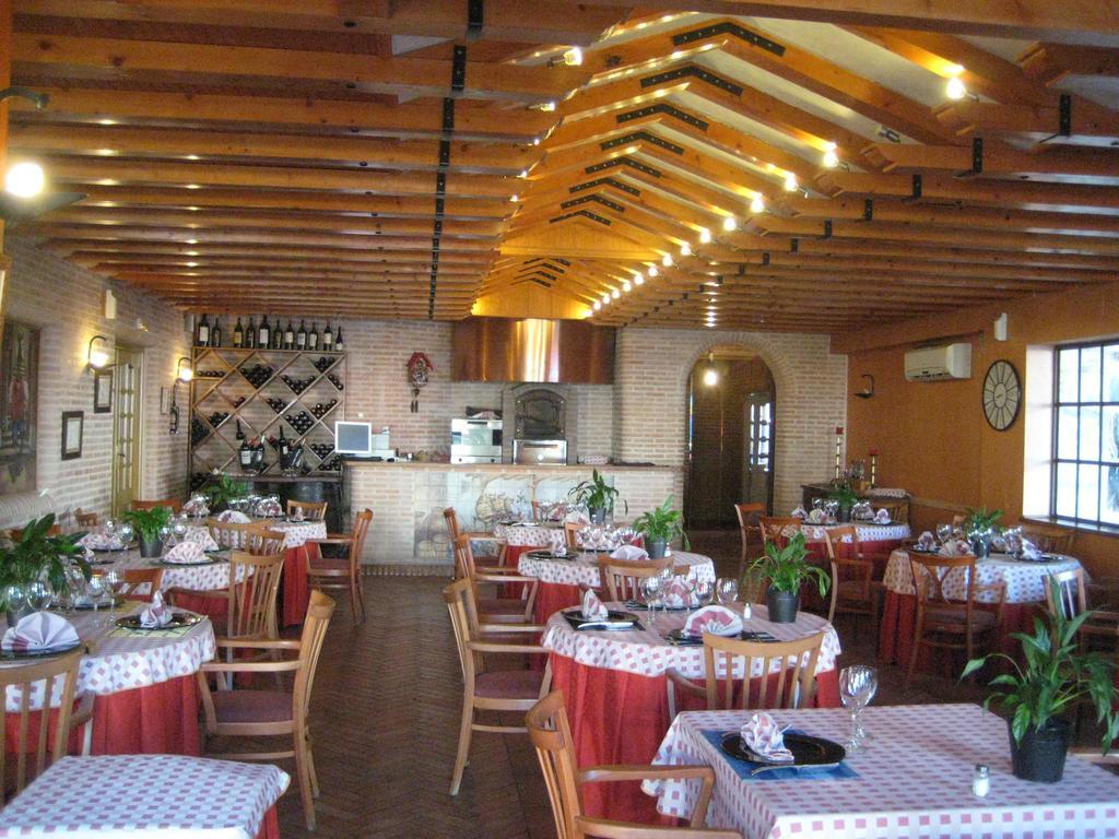 Hotel Verona Puertollano Bagian luar foto