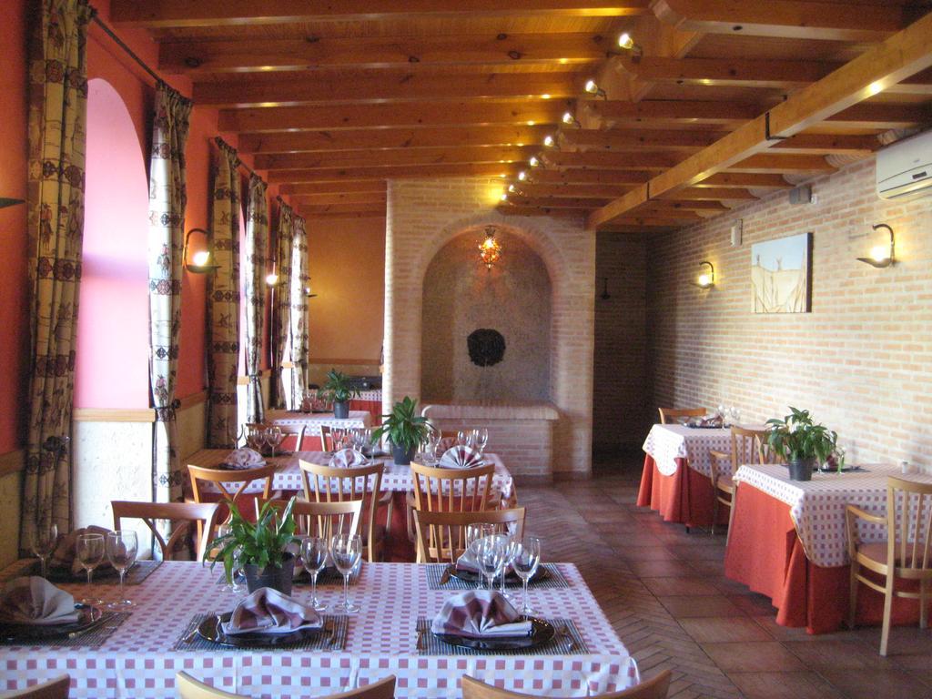 Hotel Verona Puertollano Bagian luar foto