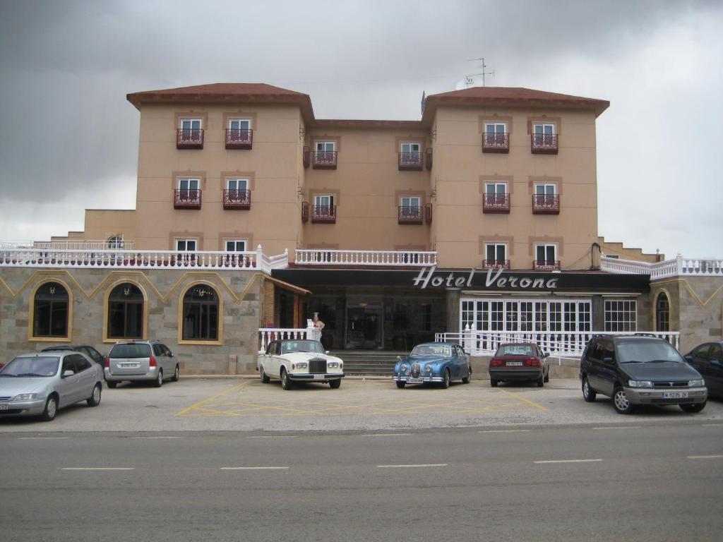 Hotel Verona Puertollano Bagian luar foto